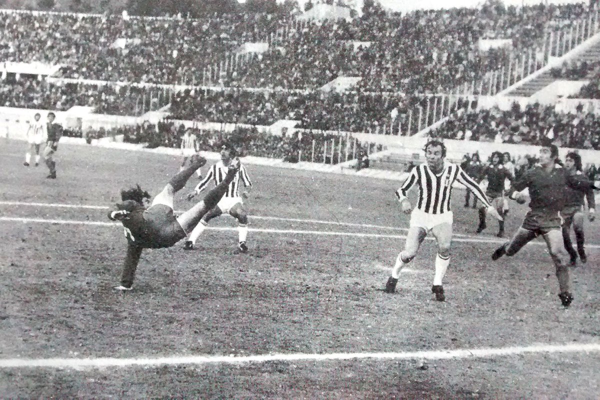 Independiente's tweet photo. Roma. Córdoba. Tokio. Rio.

Solo #Independiente. Solo el Rey de Copas.

¡Feliz cumpleaños Orgullo Nacional! ❤️

#TodoRojo 🔴 https://t.co/jWrN2EuCbZ