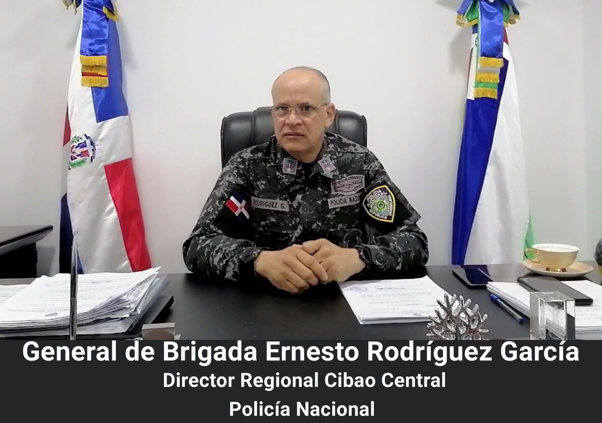 CibaoCentralPN's tweet photo. Dir. Regional #CibaoCentral @PoliciaRD resaltó y felicitó comportamiento exhibido por ciudadanos que eligieron esta jurisdicción para el disfrute de las celebraciones de fin de año de manera responsable y apegados a las leyes.
@pesqueiradiego @antonioocalvo @gabrielmercedez https://t.co/c26I0k6FDi