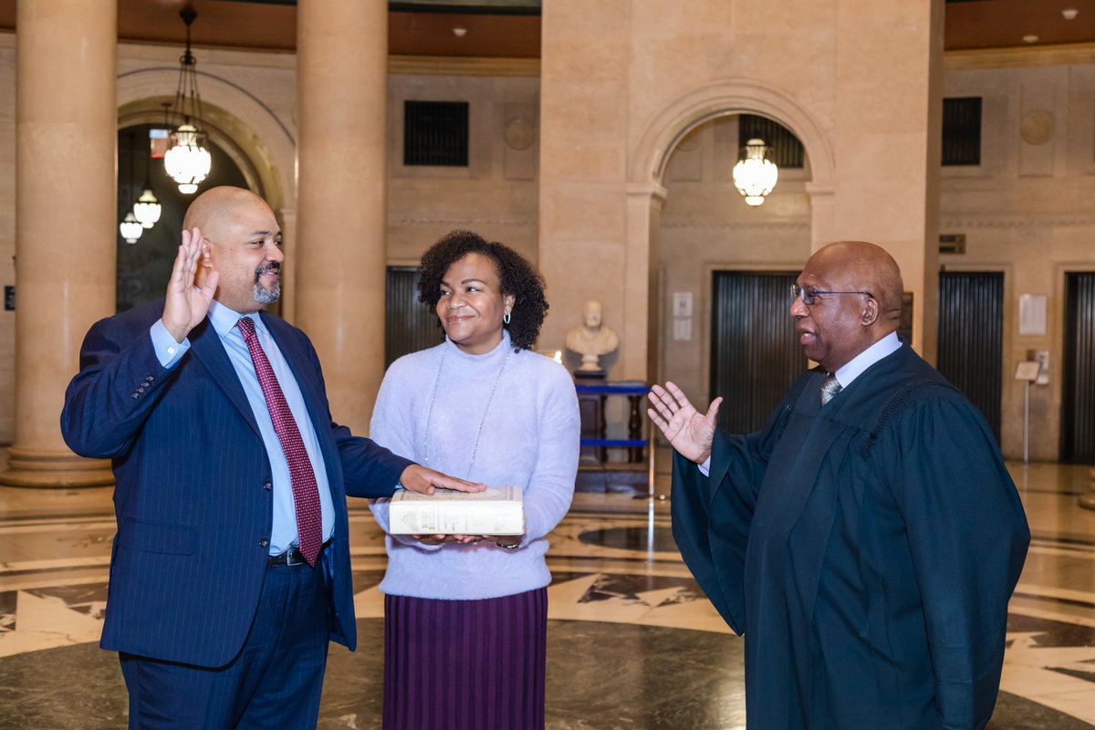ManhattanDA's tweet photo. I am honored by the trust placed in me, motivated by the challenge in front of us, and ready to work together—to make our communities safer, our city more just, and to deliver one standard of justice for all. https://t.co/G9dl2b7hMS