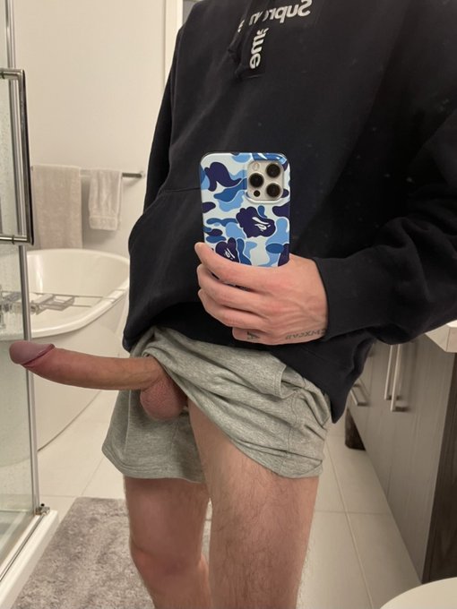 Would this fit down your throat? https://t.co/9ibOfCxj7Z