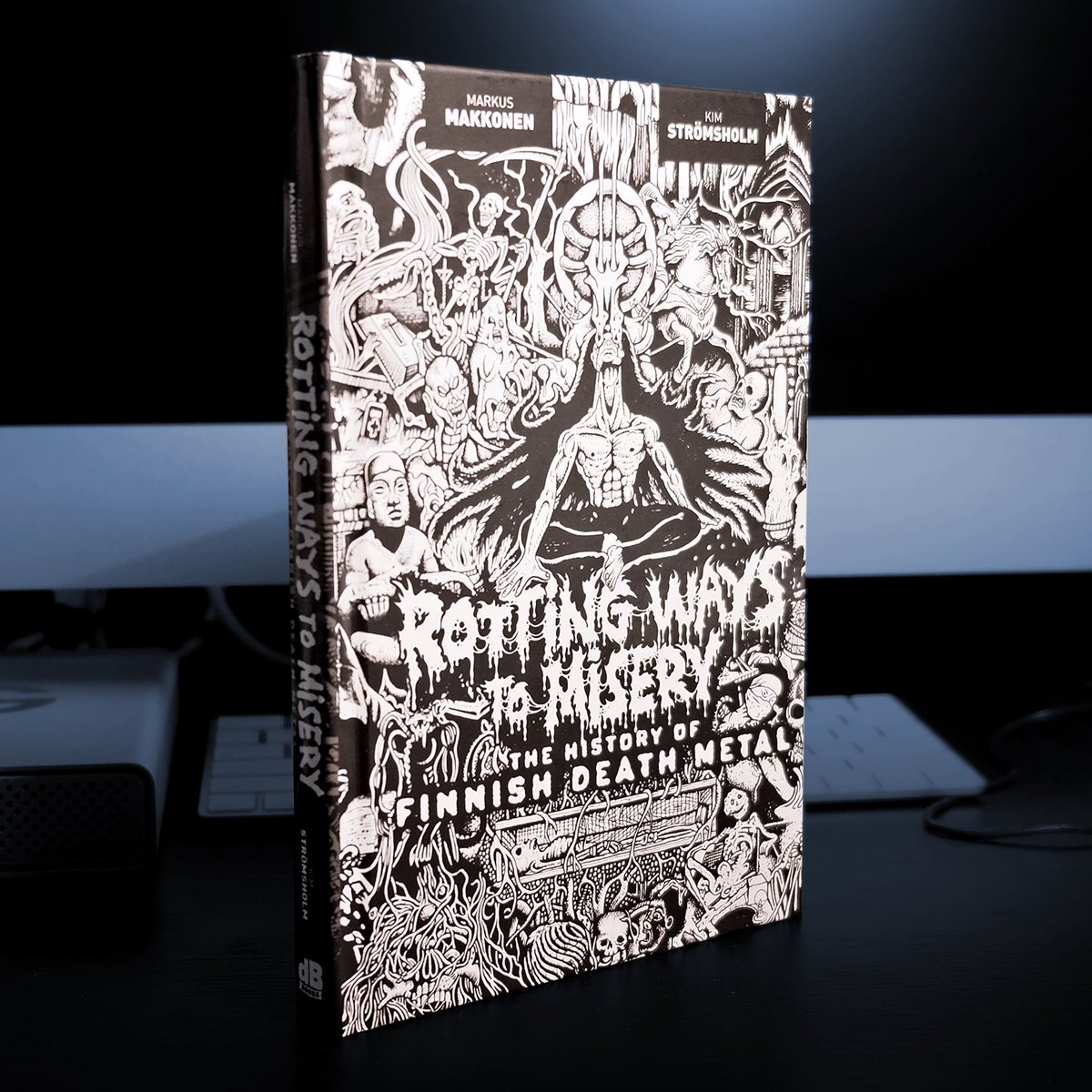 Resolve to read bloody more in 2022! Decibel Books' 'Rotting Ways to Misery: The History of Finnish Death Metal' (or any of our exclusive dB Books titles) is a great place to start! 

➡️ tinyurl.com/rottingwaystom…

#RottingWaystoMisery #FinnishDeathMetal #DecibelBooks #Amorphis