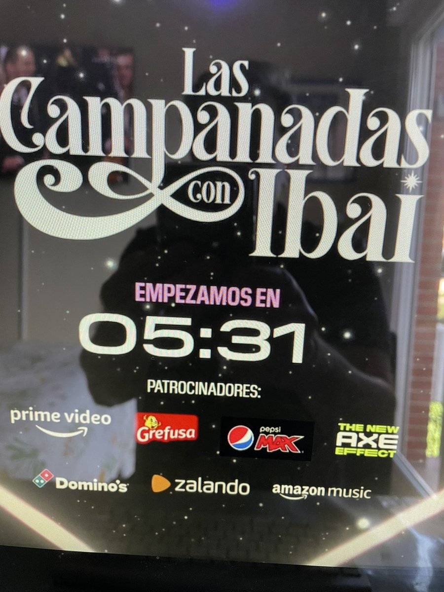 jpiedrahita's tweet photo. #Marcas contentas en su árbol navideño que anoche vieron en @TwitchES 2.2 millones en este reto de “la nueva stream televisión” frente a la analógica. Interesante experimento mediático #campanadasibai @IbaiLlanos #campanadas2022 https://t.co/KEusxWUWBo
