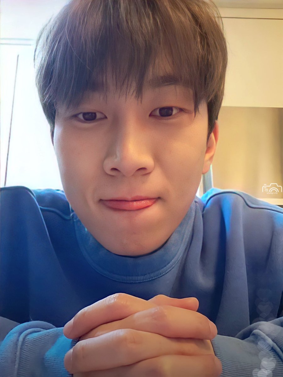 btobpicts's tweet photo. 📸20220101

Seo Eunkwang instagram live💙

#SEO_EUNKWANG #서은광 
#BTOB #비투비 @OFFICIALBTOB https://t.co/q8fHsDABRU