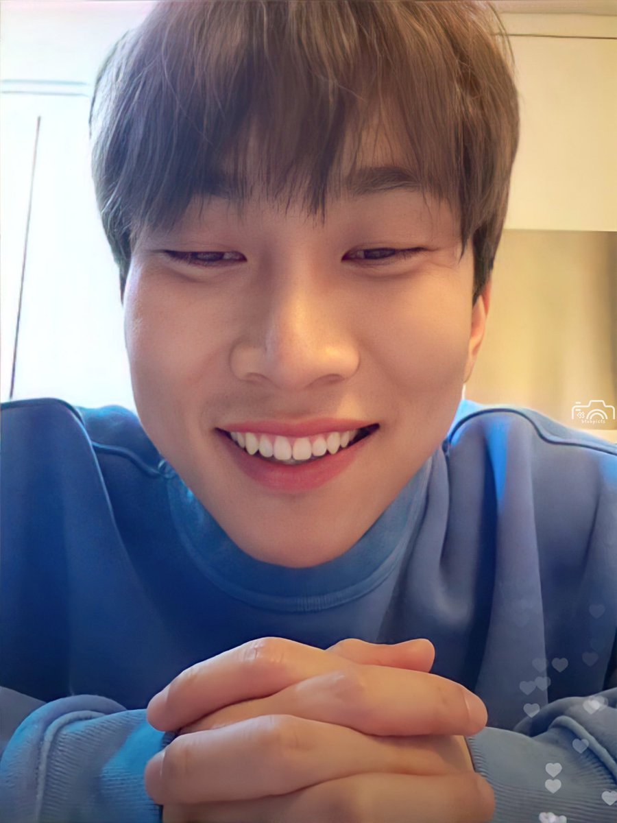 btobpicts's tweet photo. 📸20220101

Seo Eunkwang instagram live💙

#SEO_EUNKWANG #서은광 
#BTOB #비투비 @OFFICIALBTOB https://t.co/q8fHsDABRU