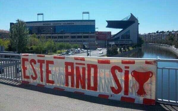 En algún momento todo se torció y la vida se ha convertido en aquella mítica pancarta que colgaba año tras año de las gradas del Vicente Calderón.