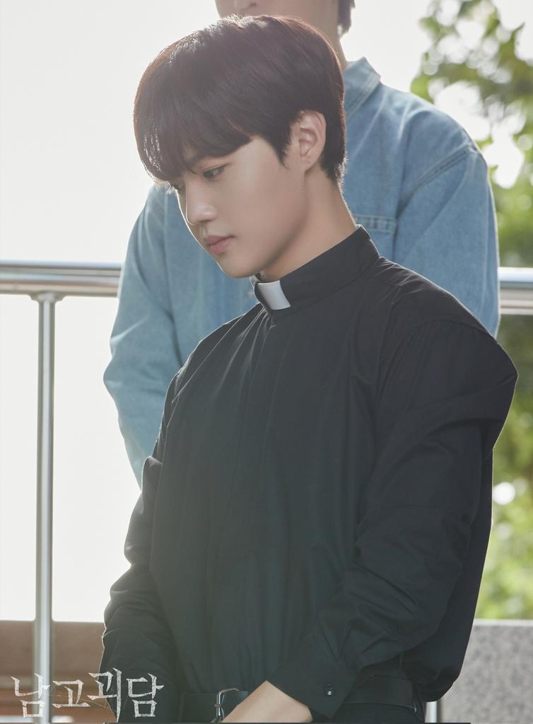 aeiouvwxyz19's tweet image. Ep. 8 behind photos
#TheMysteriousClassEp8 #TREASURE_WEB_DRAMA @treasuremembers