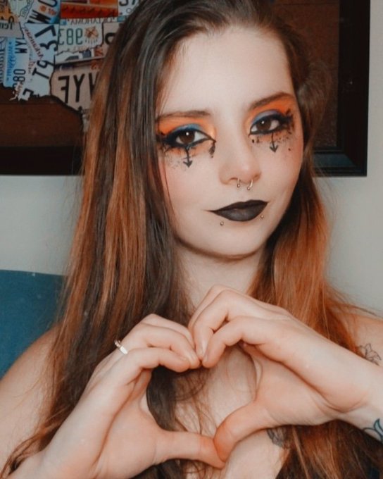 Well hello there.  Cashapp: $SilverMoon232 Vemmo: SilverMoon232 #hapoynewyear #givemeyourmoney #worshipme<a href="/tag/hottie"class="tags"><span>#hottie</span></a><a href="/tag/goddess"class="tags"><span>#goddess</span></a><a href="/tag/babe"class="tags"><span>#babe</span></a><a href="/tag/paypig"class="tags"><span>#paypig</span></a><a href="/tag/worshipme"class="tags"><span>#worshipme</span></a><a href="/tag/givemeyourmoney"class="tags"><span>#givemeyourmoney</span></a>