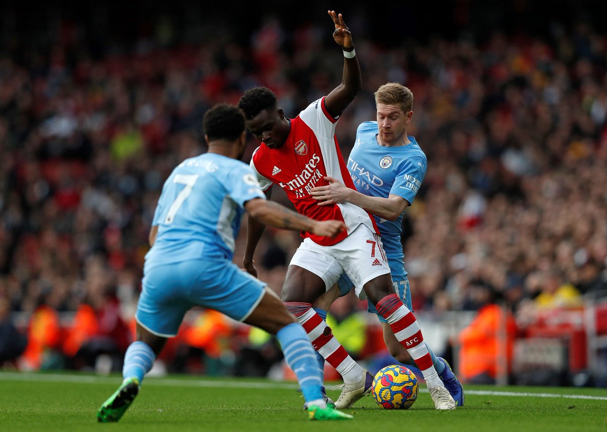 Arsenal's tweet photo. A lively start from @BukayoSaka87 💪

🔴 0-0 🔵 (12) 

#ARSMCI https://t.co/dKpS5pWh61