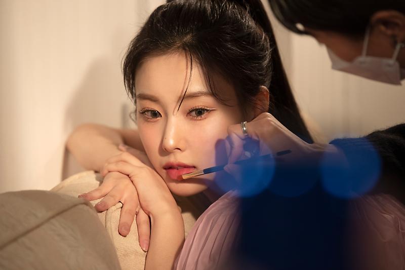 kang hyewon pics (@hyewonpics) on Twitter photo 