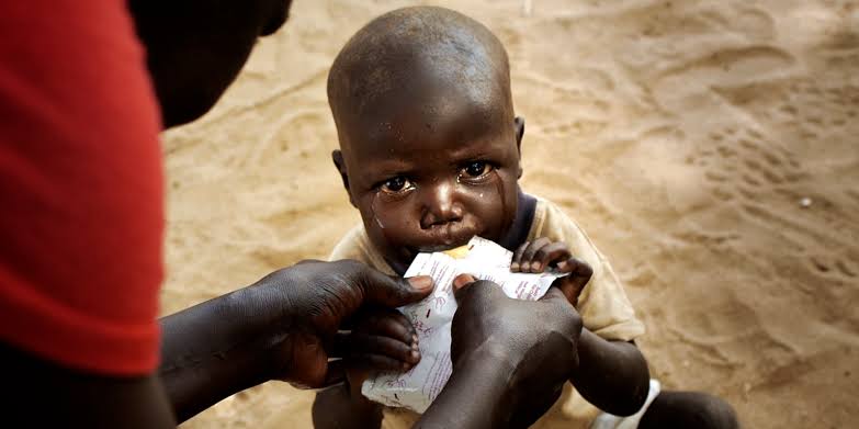 In this new year kindly try to be generous with the little your blessed with 
The hand that gives is is the hand that receives. 
Kindly look around you,and help the less fortunate #WorldPeaceDay 
<a href="/ActionAid_Kenya/">ActionAid Kenya</a> 
<a href="/nsan_network/">Ndhiwa Social Accountability Network. (NSAN)</a> 
<a href="/activistaHBay/">Activista Homa Bay</a> 
<a href="/GP_Kenya/">Global Platform Kenya</a> 
<a href="/WAWAKenya1/">WA-WA Kenya</a>