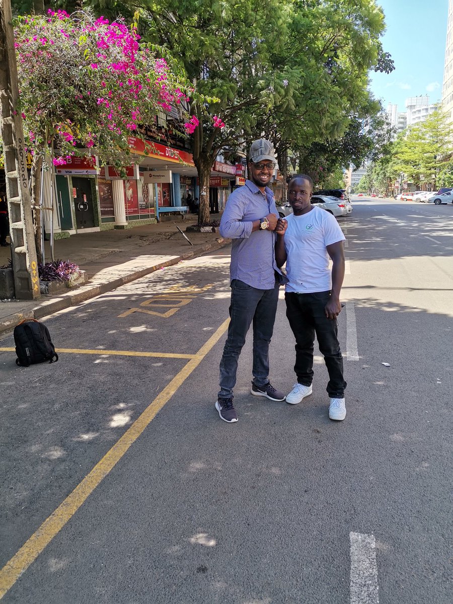 SiyadOska's tweet photo. happy to be back and hold up with good friends with new year vibes.
Good evening watu wangu.
#Mungumbele
#CBD1 2022 https://t.co/dfS4zdWBQ8