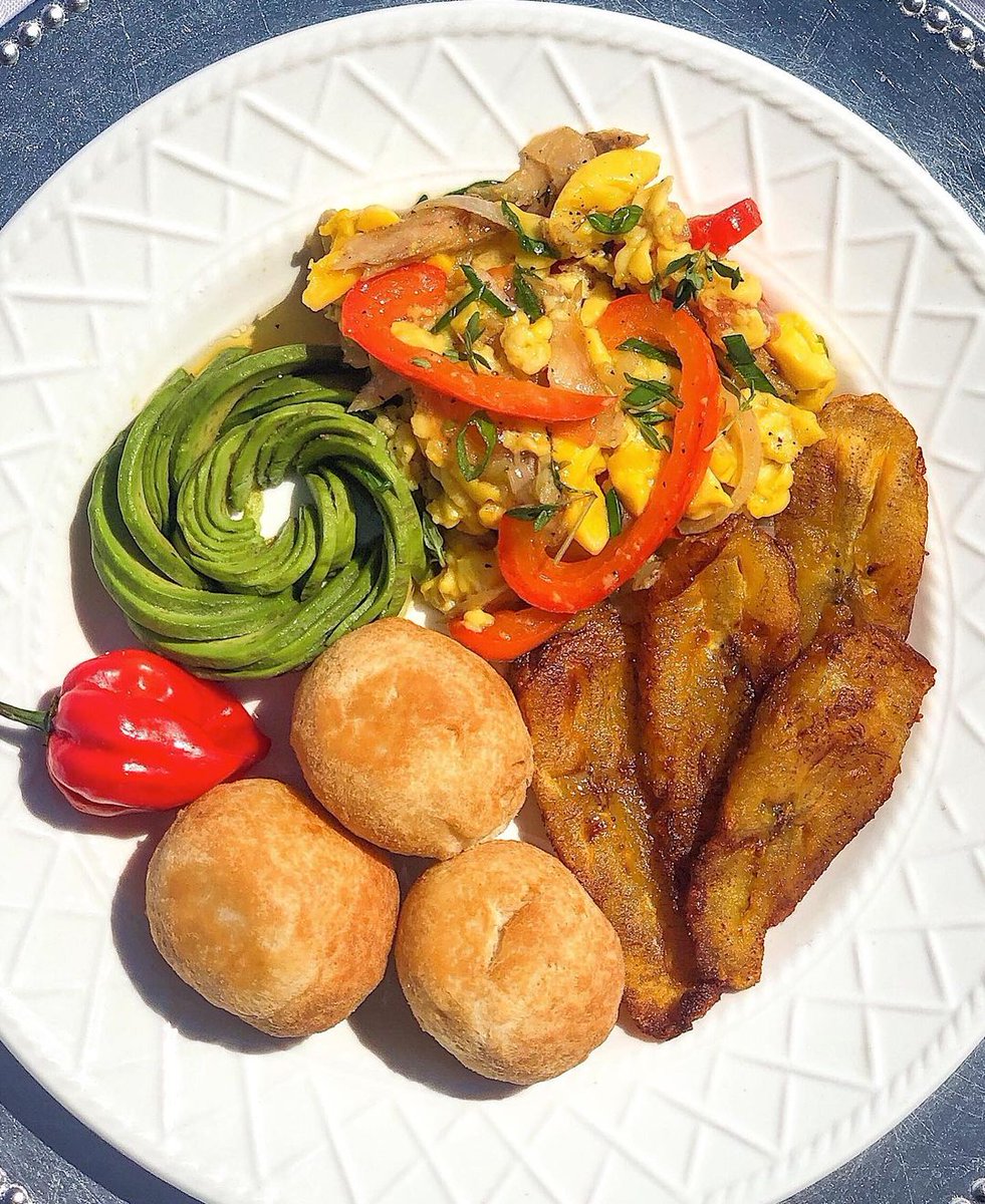 jamaicansdotcom's tweet photo. The perfect breakfast for the new year 🇯🇲🍽️😋Check out our Ackee and Saltfish recipe here - https://t.co/CjnVefdkeU| 📷IG: tashheats #NeyYear #AckeeandSaltfish #JamaicanBreakfast #WeJaminate https://t.co/kRZm3NMEWn