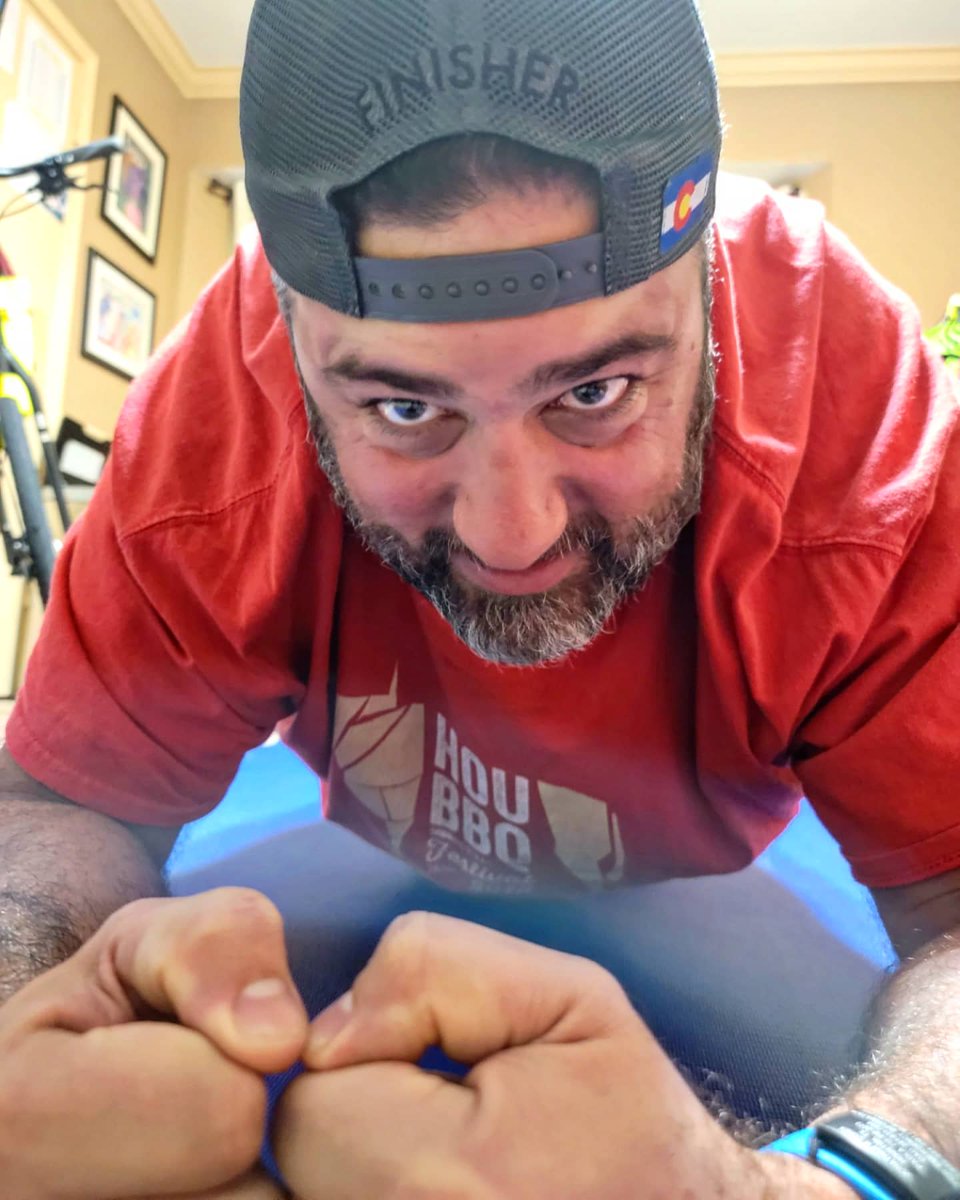 JRCohen's tweet photo. Day 1 of the plank challenge. #PlankIt https://t.co/zv0nUOjtSO