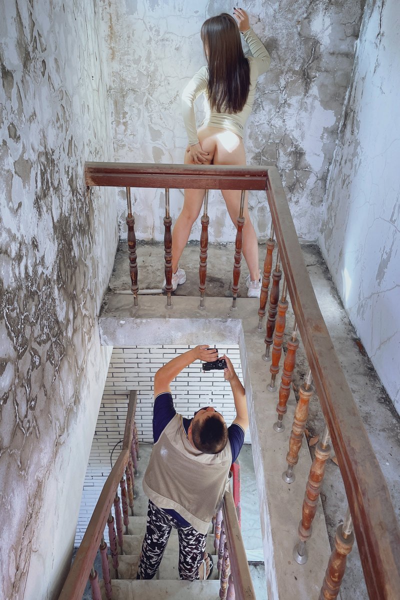 偷拍被抓到 請問我該如何處理🤭🤭🤭
#今天拍正妹