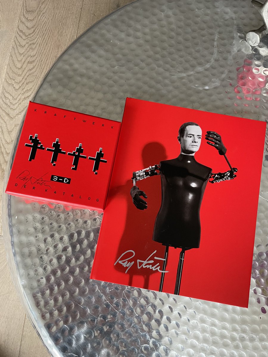 G_P_Dimitrov's tweet image. NFT - good idea. Better though - that piece of #Kraftwerk history, signed &amp;amp; delivered. Happy new year 2022! #Computerliebe