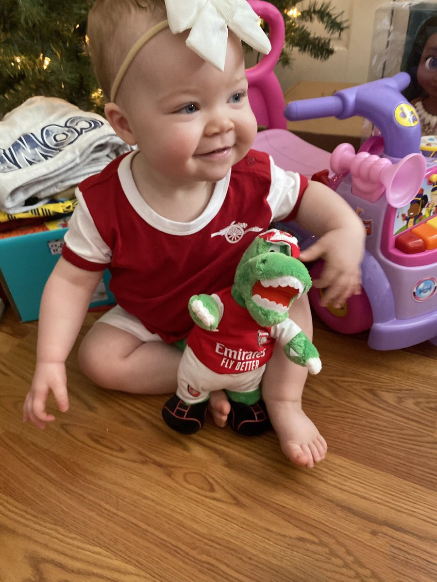 AlexandraMaee's tweet photo. That feeling when you wake up and see it’s 1-0! #MyPLMorning https://t.co/J8StqytMRQ