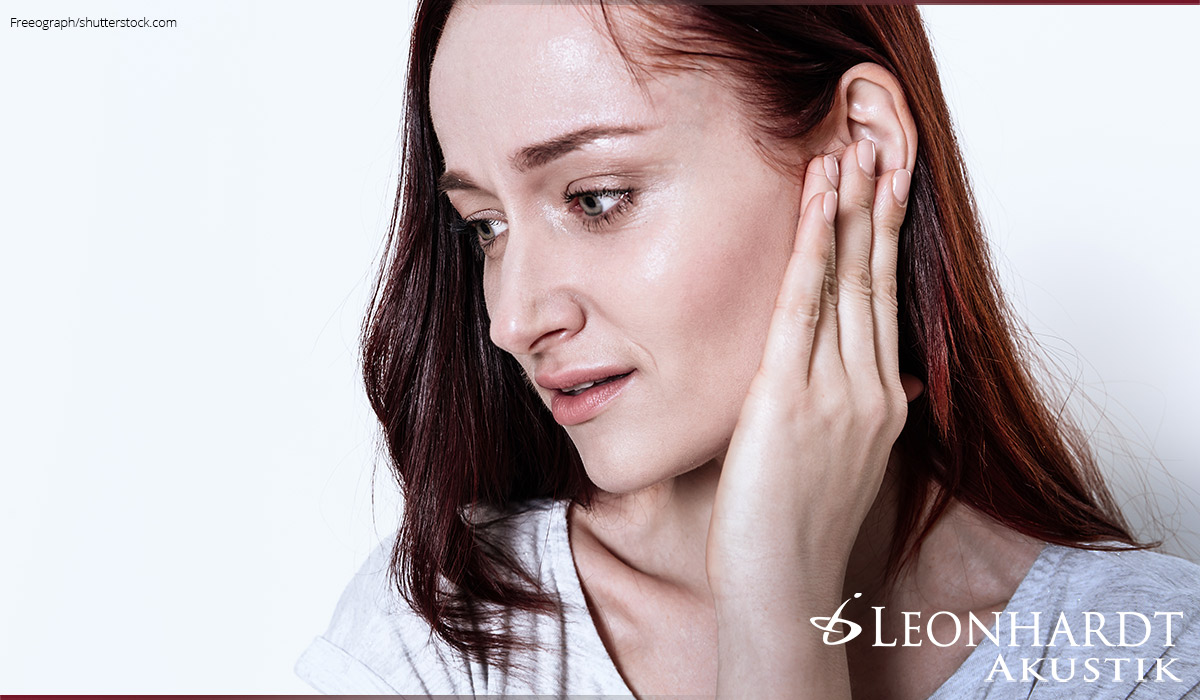 Wenn es pfeift oder brummt in den Ohren, heißt die Diagnose meist Tinnitus. Wird der Tinnitus chronisch, kann er die gesamte Wahrnehmung beeinflussen und wird damit zu einer enormen Belastung. 
Wir beraten Sie umfassend zu den passenden Hörgeräte-Lösungen. Wir freuen uns auf Sie!