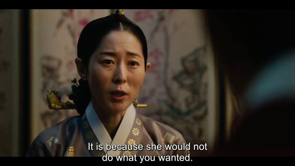 luvinhallyu_'s tweet photo. So it was his mother who put back Sung Deok im to the palace. Because she saw that she's the only one who can make her son happy 😔

#TheRedSleeveEp15 #TheRedSleeve #RedSleeveCuff #LeeJunHo #LeeSeYoung https://t.co/tRTRr9fARb