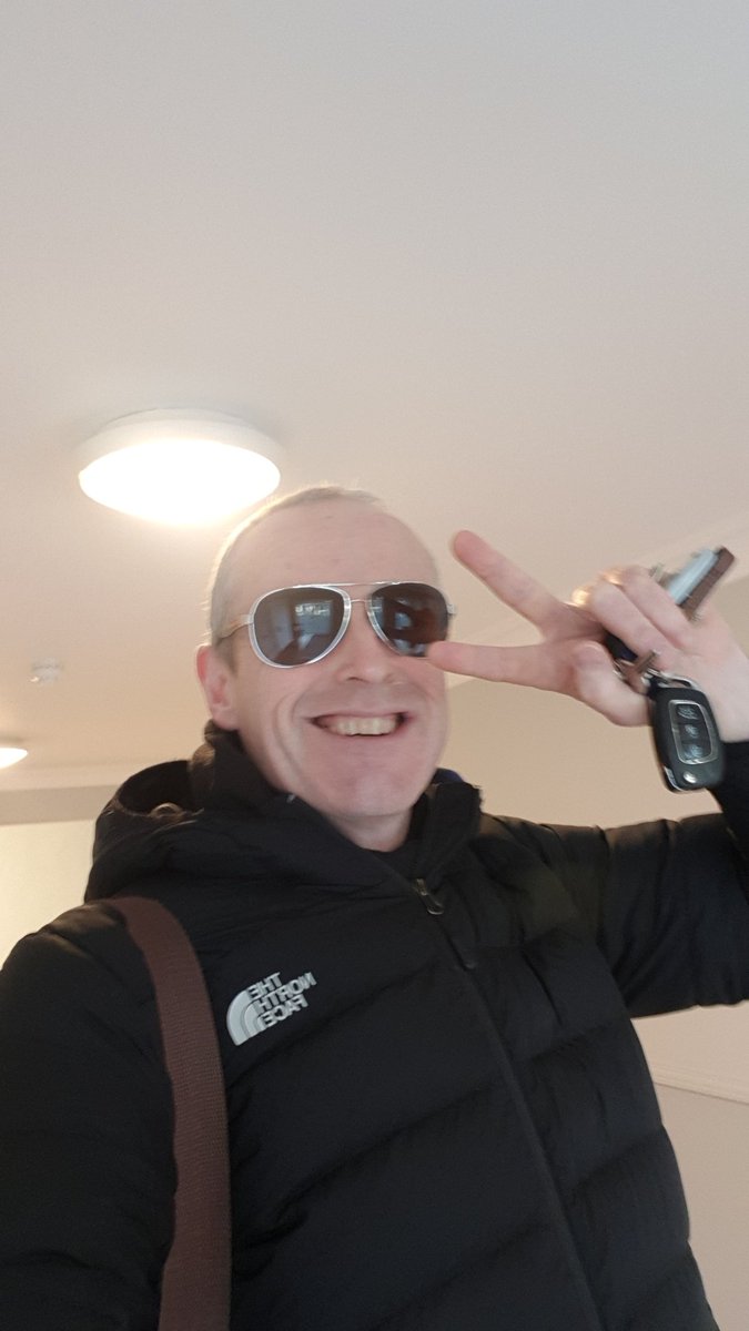 John_o_con's tweet photo. I'm off for a swim #swim #dublim #40ft https://t.co/KPTiXor1yp