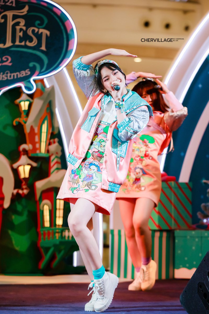 Chervillage48's tweet photo. พิเฌออ~ 🐱🥰
#CherprangBNK48
#GoGo2022WithCher https://t.co/H15gl84cLD