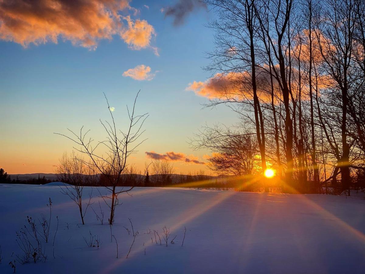 #happynewyear  Skiing deals, cabin stays, winter events and more from Burke, VT!   conta.cc/3pLJK9a