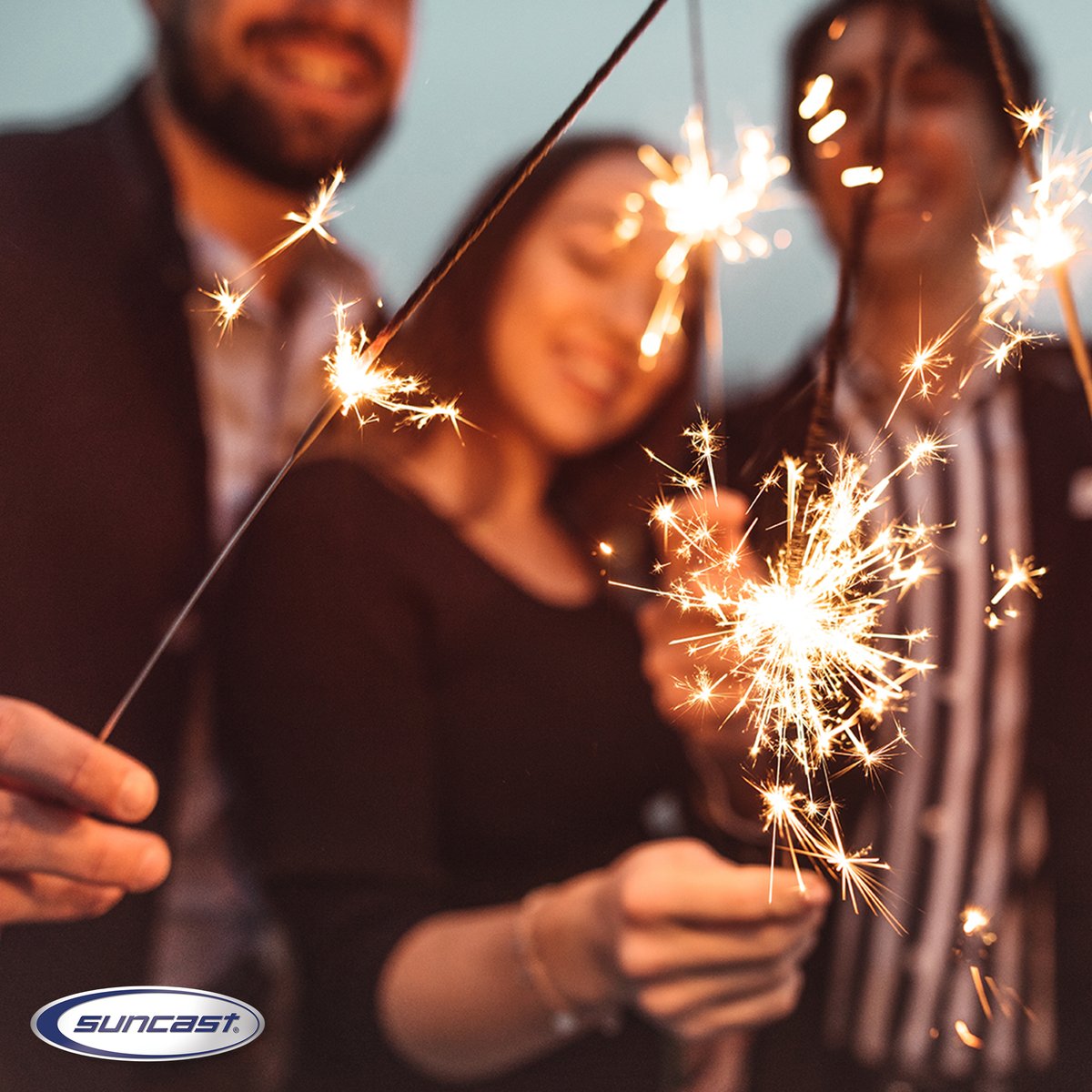 SuncastCorp's tweet photo. If you’re looking to conquer your clutter in 2022, Suncast is here to help. Best wishes and Happy New Year!
#HappyNewYear #GetOrganized #ResolutionsSolutions #Suncast https://t.co/62Obp9M109