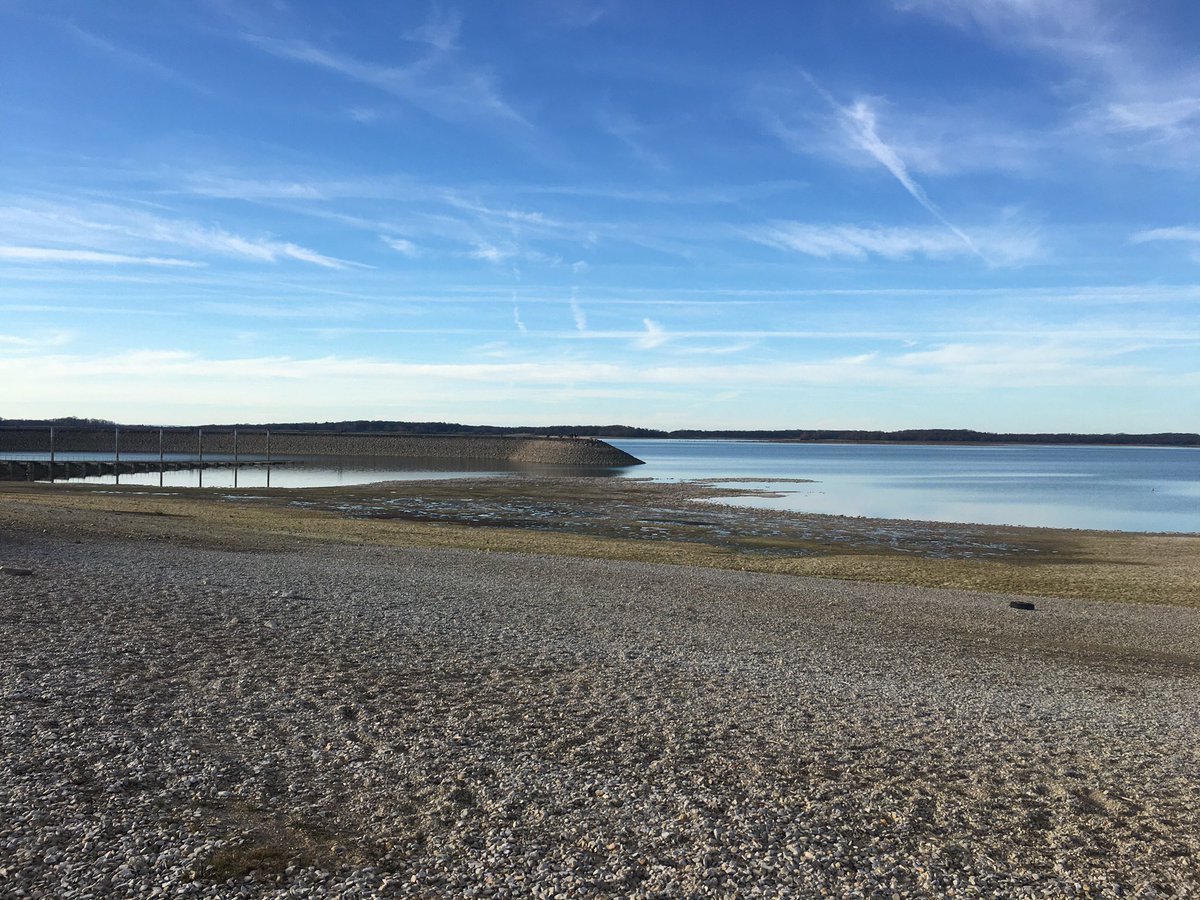 G27Marco's tweet photo. Notre #lac de la #foretdorient #aube #champagne un premier janvier , sans vent , 15 degrés! Vous avez dit #hiver?! https://t.co/cNkAdHMDHl