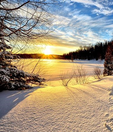 As the New Year dawns before us like fresh new-fallen snow, may God grant us serenity, courage and wisdom to walk in love and make imprints for the good in this world all around us in 2022.  Happy New Year! #WithGodAllThingsArePossible