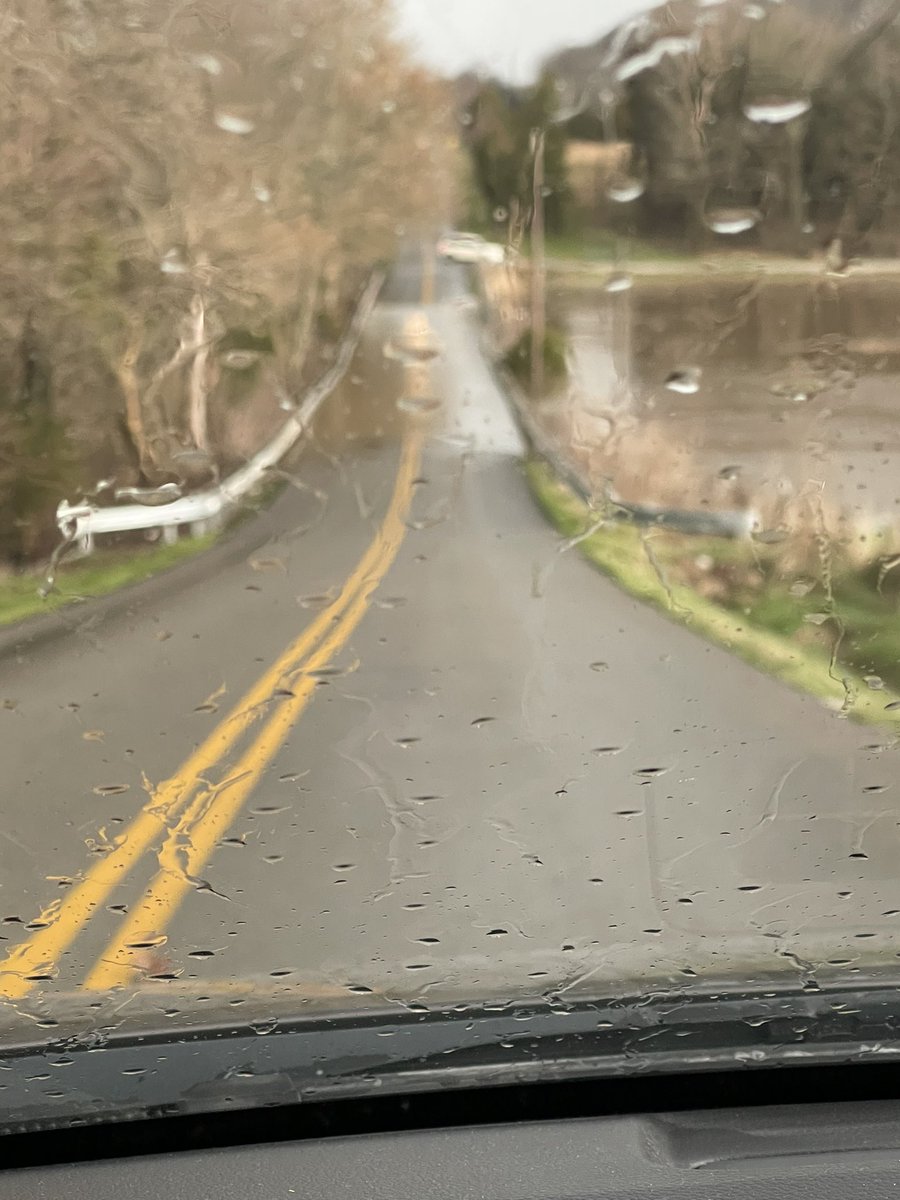 RhandaRoach's tweet photo. @joeimel Jackson bridge road is flooded and not passable. There are no “road closed” signs up. Just wanted to give everyone a heads up! https://t.co/e8k8217bqt