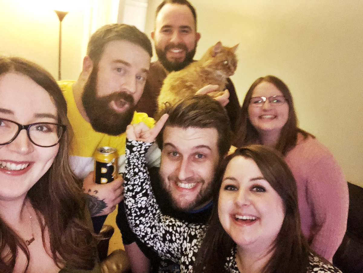 sophlouisesmith's tweet photo. Always glad to spend time with these wonderful humans (and 🐱) https://t.co/YZwkY5exJc