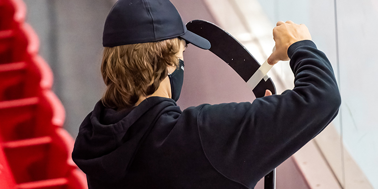 HometownHockey's tweet photo. The #OMHA encourages everyone to check with their Association regarding any cancellations of upcoming practices, games or tournaments or the resumption of programming following the holiday break after the Ontario Government’s Dec. 30th announcement. https://t.co/K98mFTr41E https://t.co/X0xKB4Z9QG