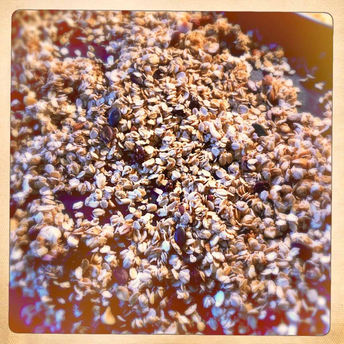 cocoa_nib's tweet image. 2022 starts relaxed in the kitchen making new granola. I wish you all a happy new year! Stay curious, keep learning and hope to see you again in real live at a conference or for lunch or a coffee.