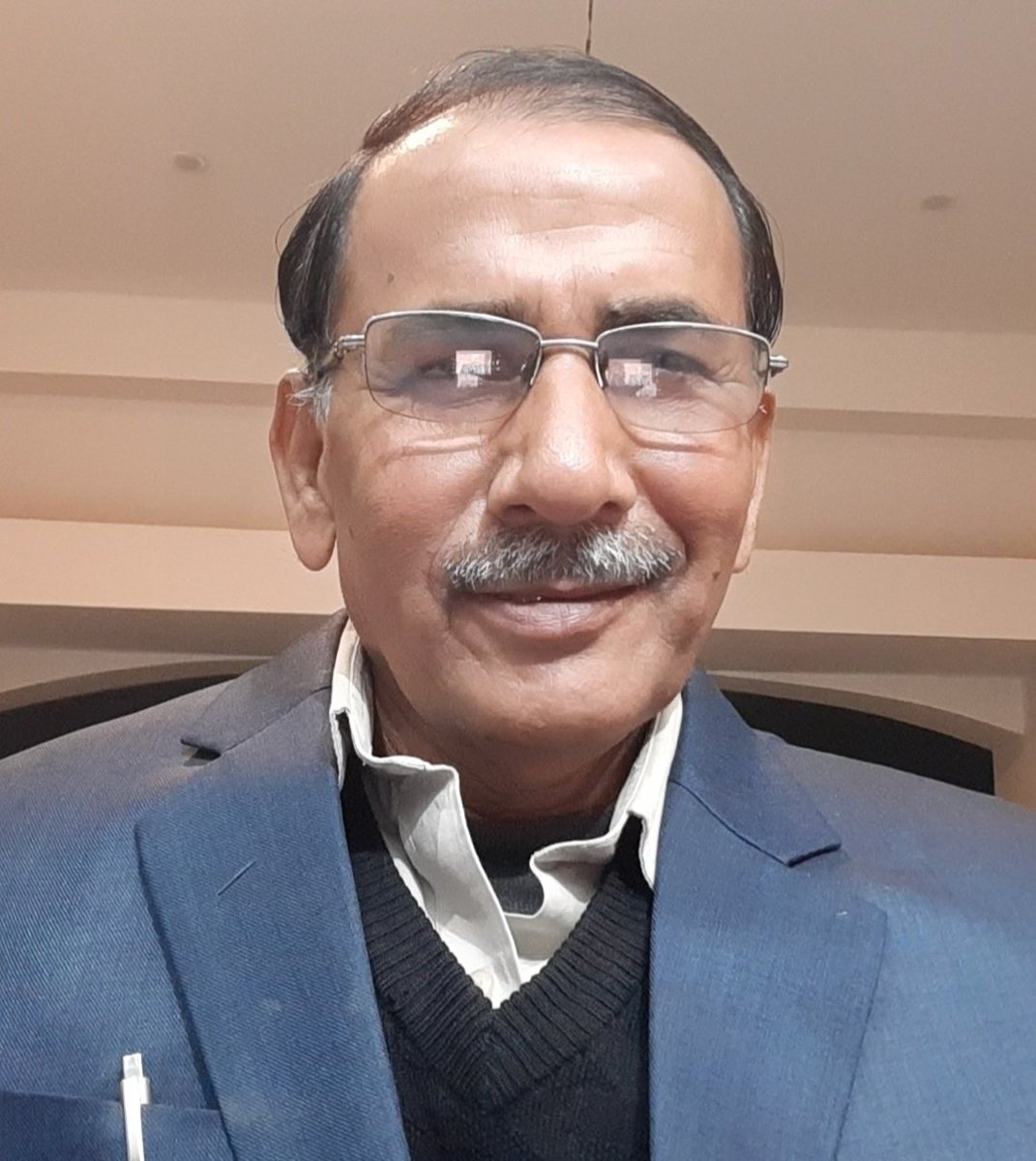 ChitranjanGaga1's tweet photo. @NitishKumarजी का समाज सुधार अभियान- #शिक्षा_में_सुधार_होगा_समाज_स्वतः_सुधर_जायेगा_अभी भी 3,15,778 से ज्यादा शिक्षकों के स्वीकृत पद रिक्त हैं।इसलिए अविलम्ब शिक्षक बहाली के सातवें चरण का शिड्यूल ��ारी कर एसटीईटी,बीटीईटी,सीटीईटी सफल सभी शिक्षक अभ्यर्थियों के बहाली का आदेश जारी करें https://t.co/7uUkQXOlLn