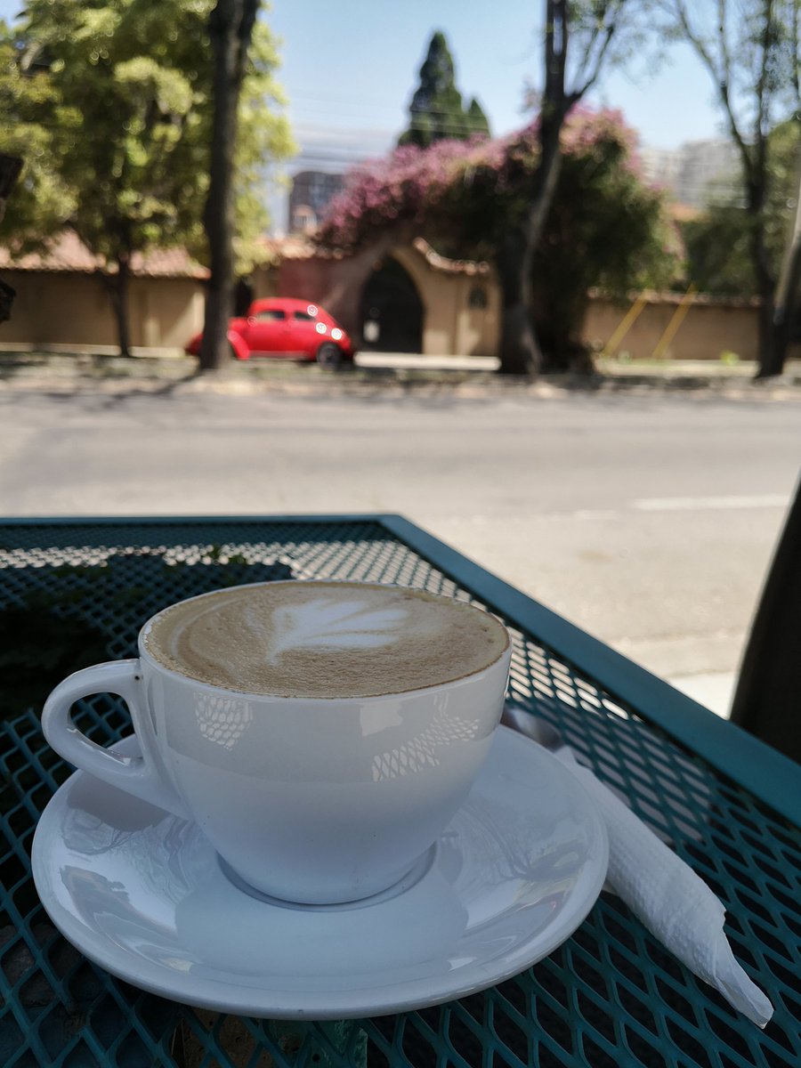 MarioChaconV's tweet photo. Primer #cafe del 2022...y acompañado de #LaPeta 😍

#MiSabado https://t.co/wkE6Gp3pID