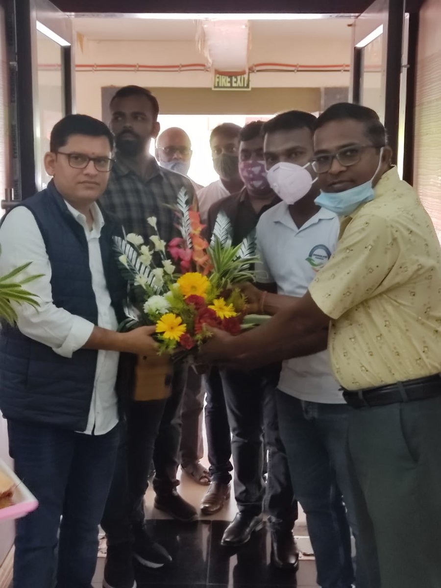 iihtbargarh's tweet photo. Blood Donation Camp successfully completed with a collection of 52 Units of Blood with the help of @sankalpapariwar and medical professionals from DHH, Bargarh. @iihtbargarh gratefully thanks Sri Debesh Acharya, Hon'ble MLA and the donors who had come forward to donate Blood. https://t.co/E33QhaYI7b