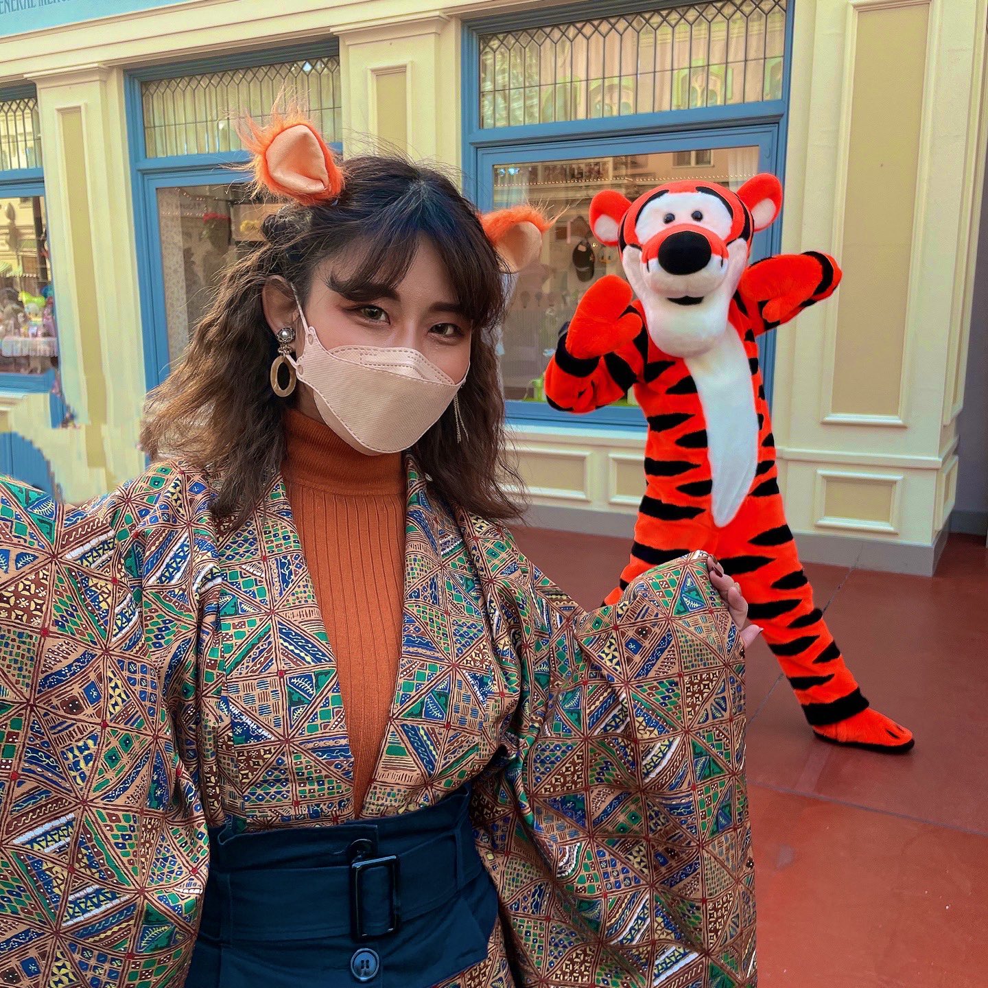 تويتر 松永佳子matsunaga Kako على تويتر ティガーさんにも会えました Ahappynewyear Ahappynewyear22 ディズニーバウンド ディズニーバウンダーさんと繋がりたい ディズニーコーデ お気に入りのバウンドコーデみせてください 和洋折衷コーデ ティガー