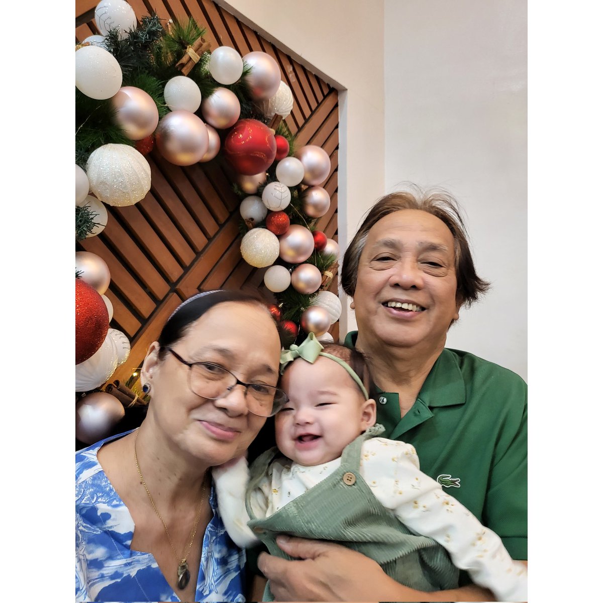 kayemd7's tweet photo. Ending 2021 with a heart filled to the brim with love and gratitude. This is year has brought us the most priceless gift ever 👶 Thank you Lord for all of life's sweetest blessings! 🤗🙏

Hoping that things only get better from here! Hello, 2022! Happy New Year from Jia and fam https://t.co/t4dIMFFSD8