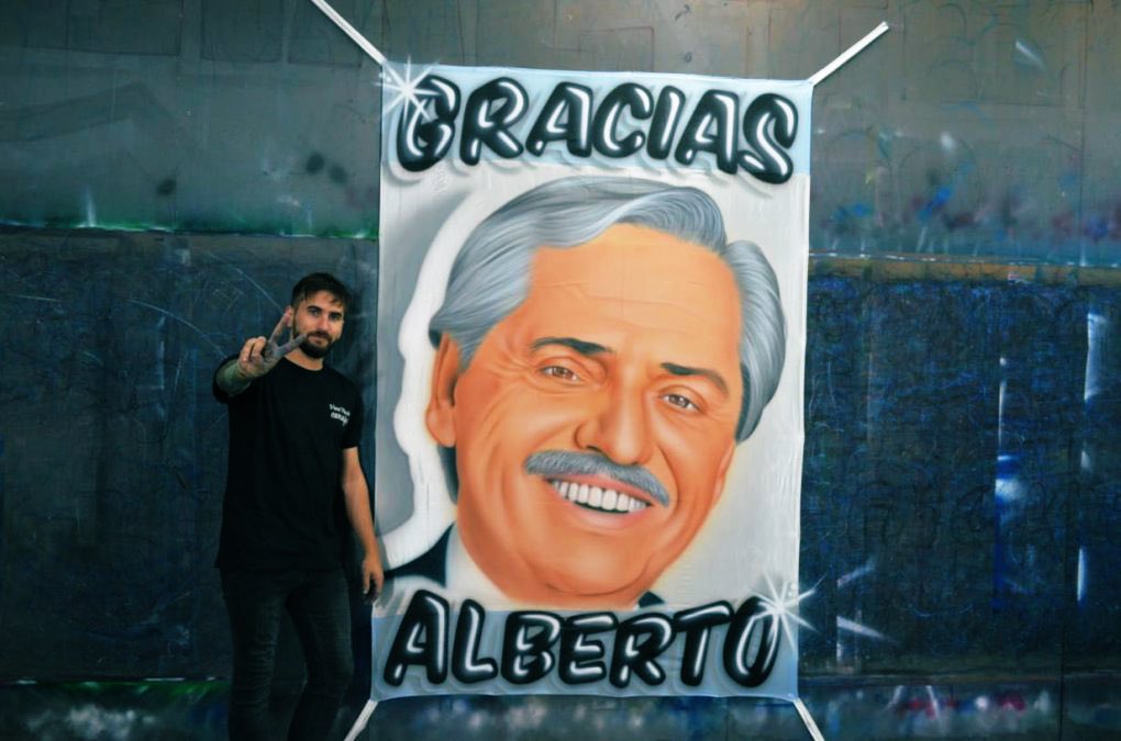 irmaar's tweet photo. Gracias Alberto por tanto! Uruguayos festejan. Las exportaciones de carne bovina cierran 2021 con un récord histórico absoluto. Uruguay 🇺🇾 exportó 2.400 millones USD frente a 2.323 de Argentina 🇦🇷. 

Mercados perdidos por cepo a la carne y malas políticas oficiales. Inconcebible. https://t.co/yyUgz629CP