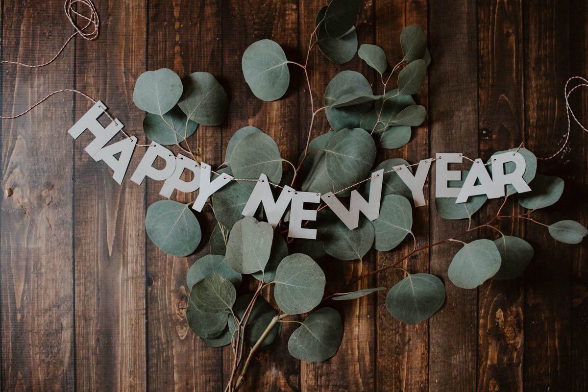 GoldenStateCD's tweet image. Happy New Year from our team at Golden State Chem-Dry! 🎉