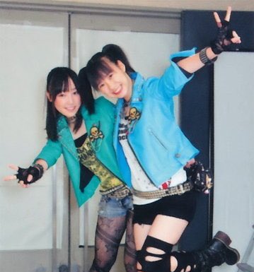 prm_v's tweet photo. 2022年1月2日❣️
9期加入11周年おめでとう💖💚❤️💚
ぽんぽん大好き！！！！
(*´▽`)ﾉ(´▽｀)/ 9ヽ(´∀｀)人( ´θ｀)ノQ
#モーニング娘22 #9期11周年
#えりぽんかわいい
#ふくちゃんかわいい https://t.co/TxVlpmIgcO