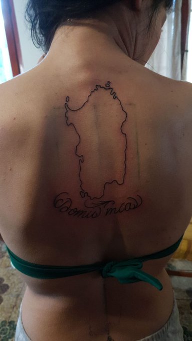 Nuovo tatuaggio ❤❤❤ https://t.co/VmomKdG72D
