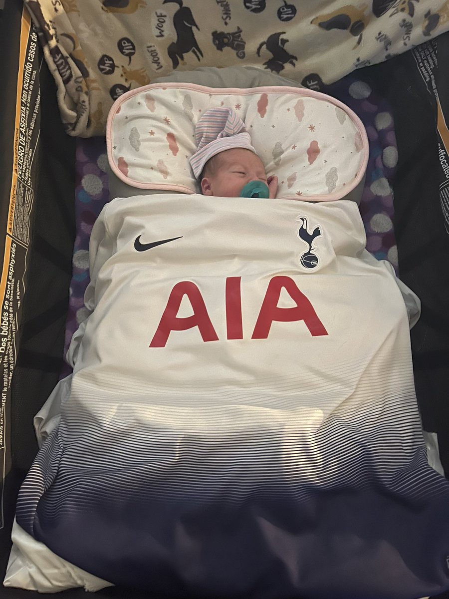 RipaSanto's tweet photo. Rory Lee Ripa’s  FIRST Tottenham Match! Born 12/29! #PremierLeague #Tottenham #COYS #MyPLMorning https://t.co/Im2fo5y0CV