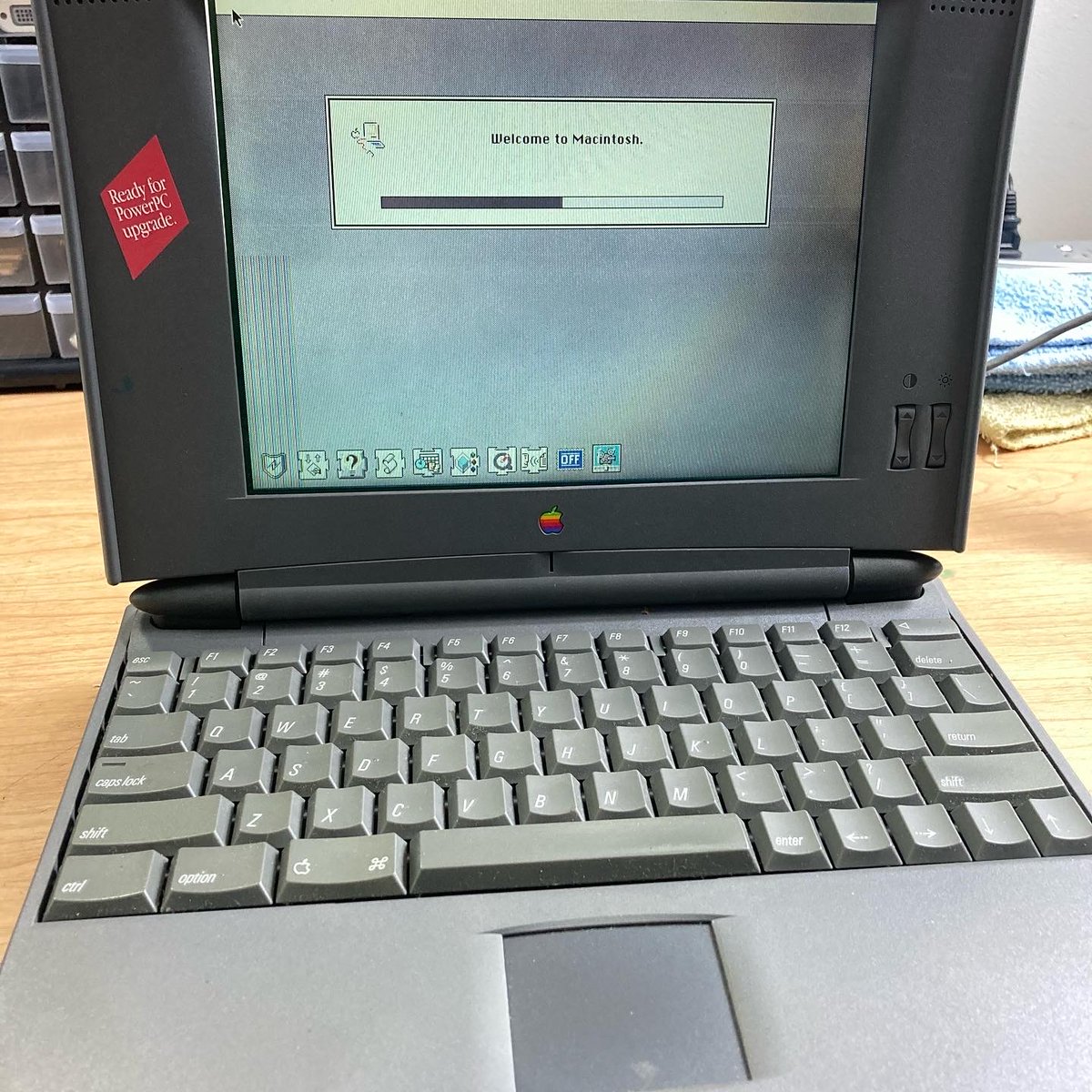 CoCoTheGeek's tweet image. [NOT FOR SALE] 
💻Apple PowerBook 520C with original power supply.
✅This is definitely a super dope item recycled in. 
❓Did you ever use or own one of these before? 
⬇️If so comment below and tell us about it. 

#applepowerbook #applepowerbook520c #powerbook520c
