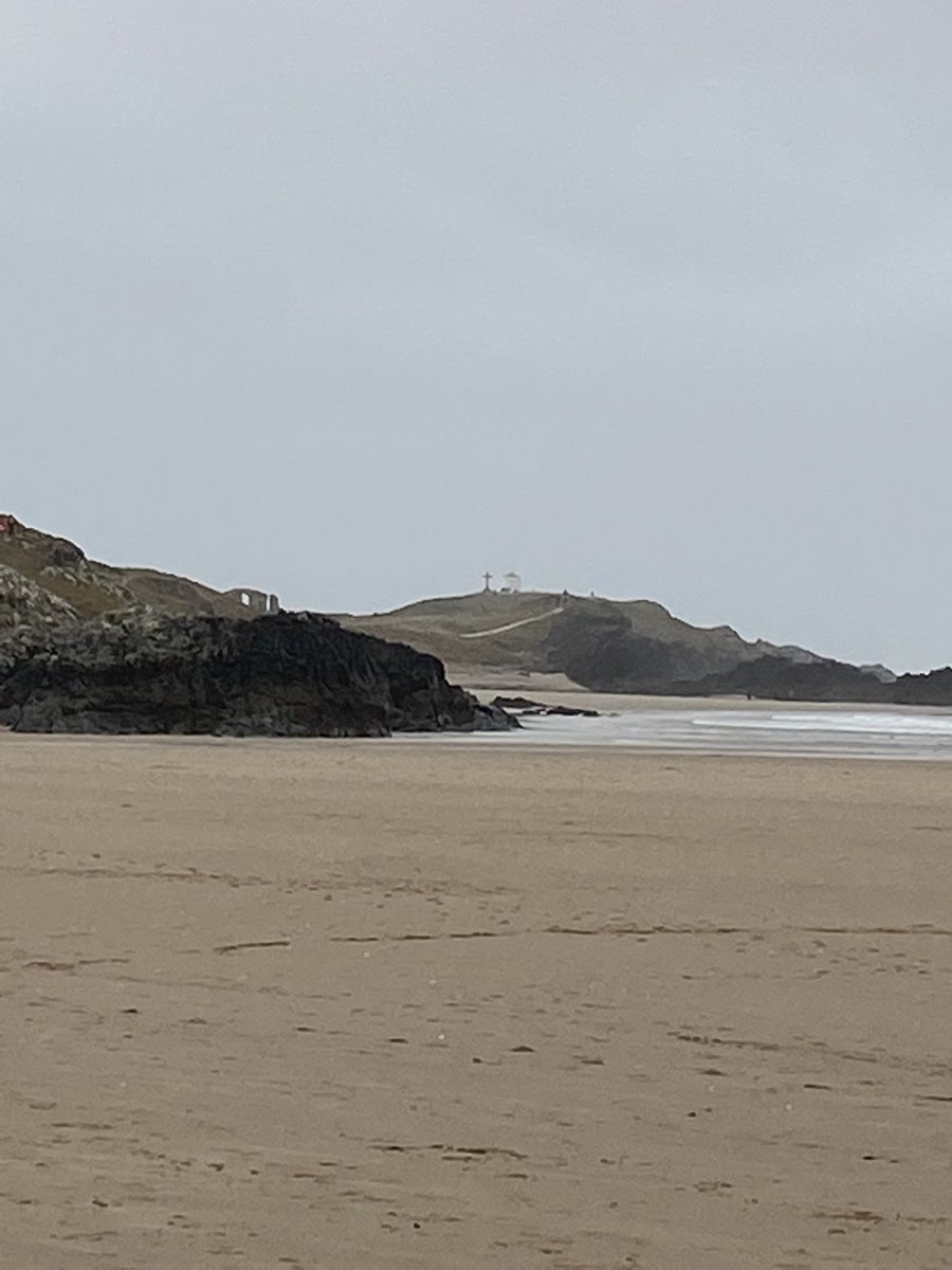 Meinirynysmon's tweet photo. Started 2022 with a lovely walk to #Llanddwyn beach through #Newboroughforest #Anglesey #walking #goodformindandbody #nature https://t.co/If1ggFz7Dn