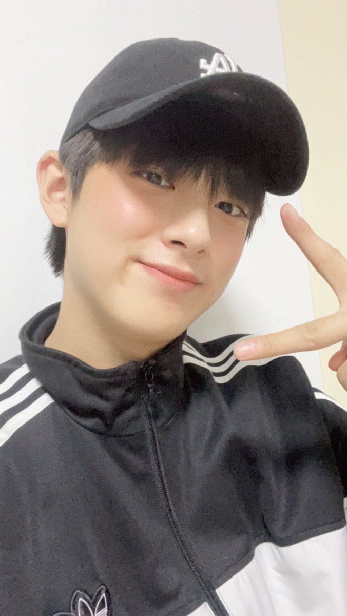 210102 FROM. 민규

🐶 m.cafe.daum.net/minkyu0312/8xt…

#김민규 #민규 #KIMMINKYU