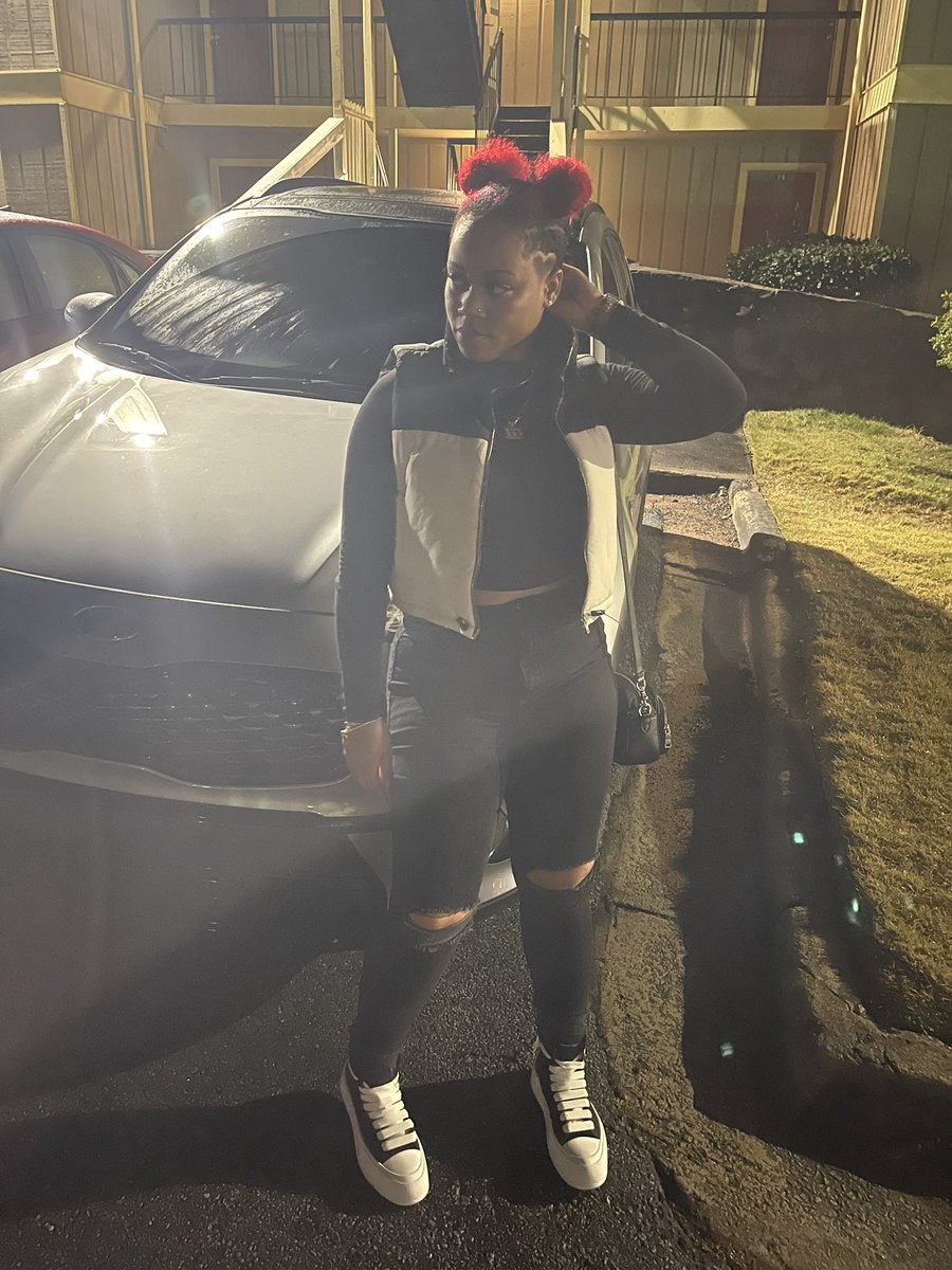 _HighOffMusic_'s tweet photo. Happy New Years 🖤🎉 https://t.co/TadycBXq8K