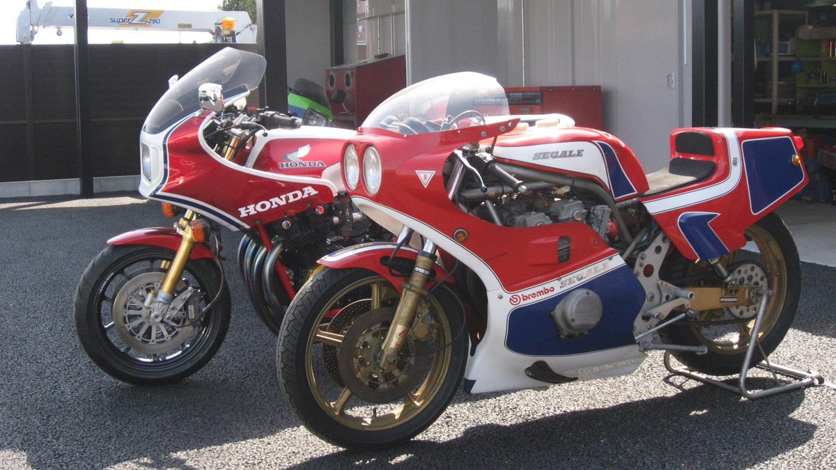 popsyosh34's tweet photo. #Yes and #Yes
#Segale #CB1100R https://t.co/8xwMlXyVTJ