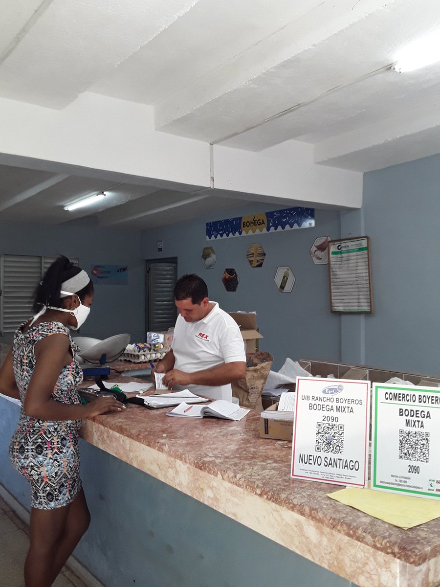 Trabajadores del <a href="/MincinCuba/">Comercio Cuba</a> en Boyeros continúan asegurando la compra de la canasta familiar por la población saludando el #Aniversario63 de la Revolución 
#CubaViveYAvanza <a href="/BetsyDiazVelazq/">Betsy Díaz Velázquez ᶠᵃᵏᵉ</a>