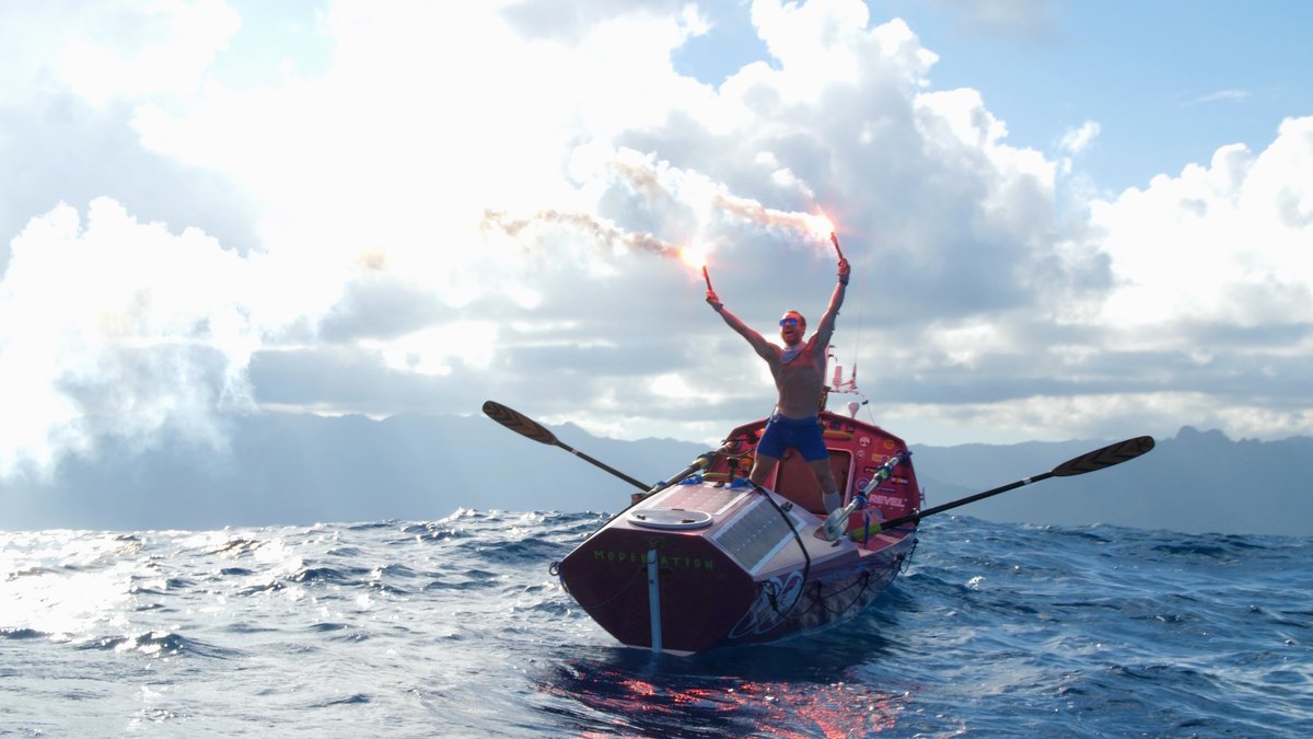 303Triathlon's tweet photo. New Year's Podcast featuring our 2021 pick for most inspiring interview with Tez Steinberg about his 2700-mile SOLO row across the Pacific from California to Hawaii in 71 days. #endurance #solorow #triathlon #running #cycling
https://t.co/P5oZ7pRzCN https://t.co/9igL7K0wYa