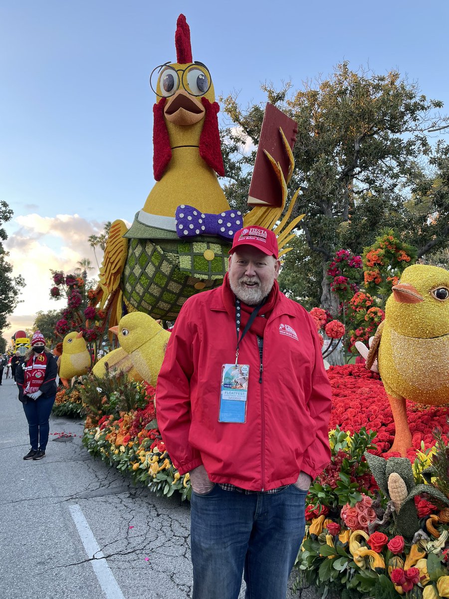 Fiesta Parade Floats tweet media